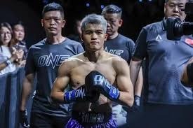 Crisp 27岁生日，WBG晒照感谢粉丝的一屋子礼物